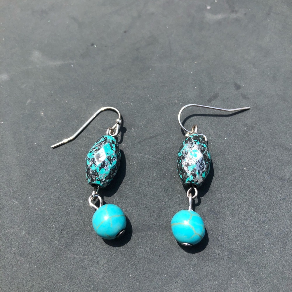 Earring set - Picture 4 of 5